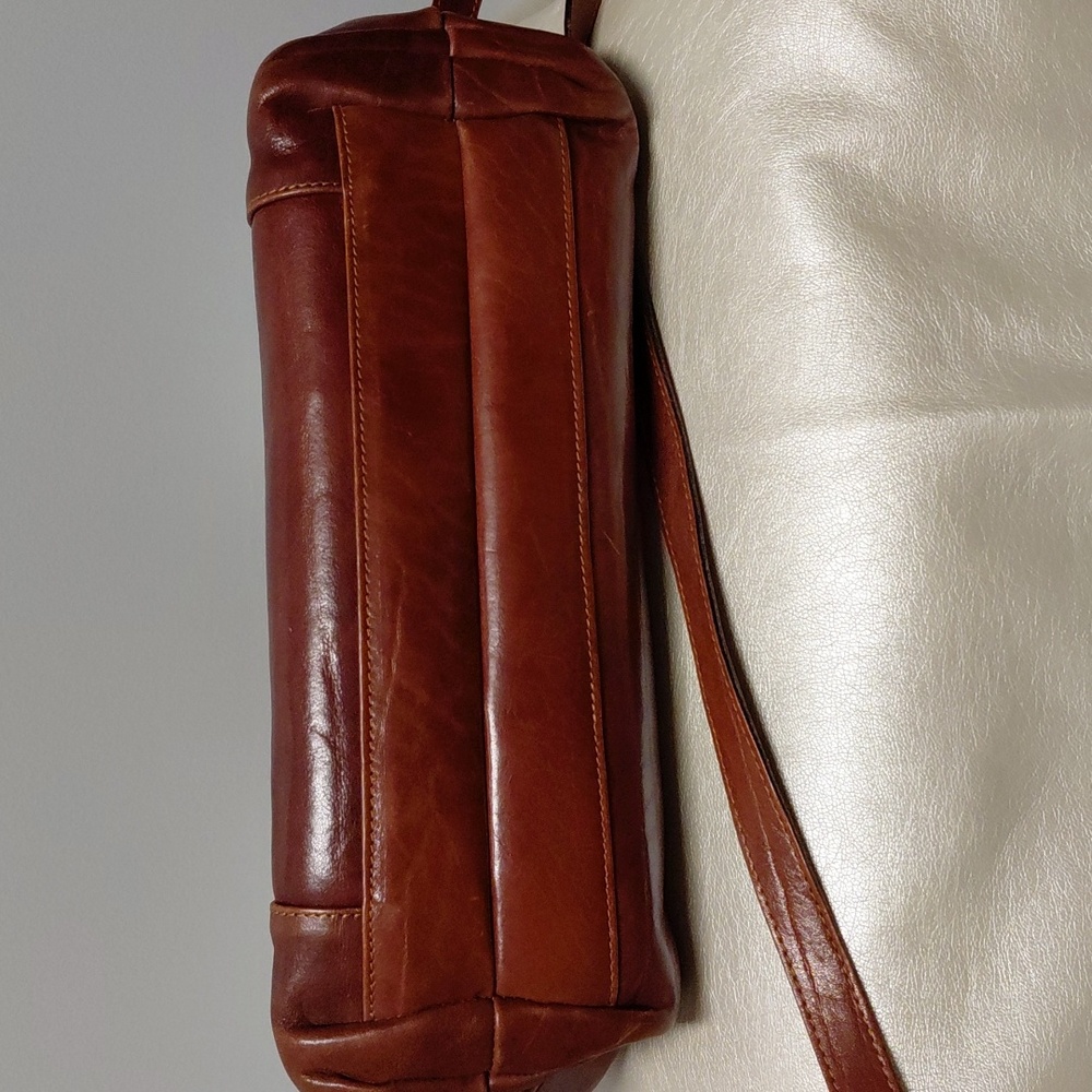 Oroton Brown Leather Handbag - Picture 3 of 10
